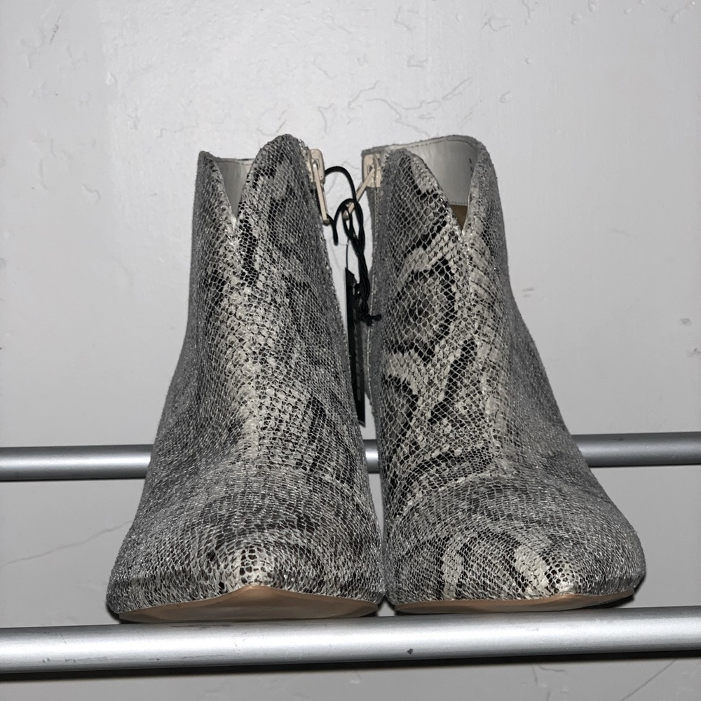 Brand new Express booties